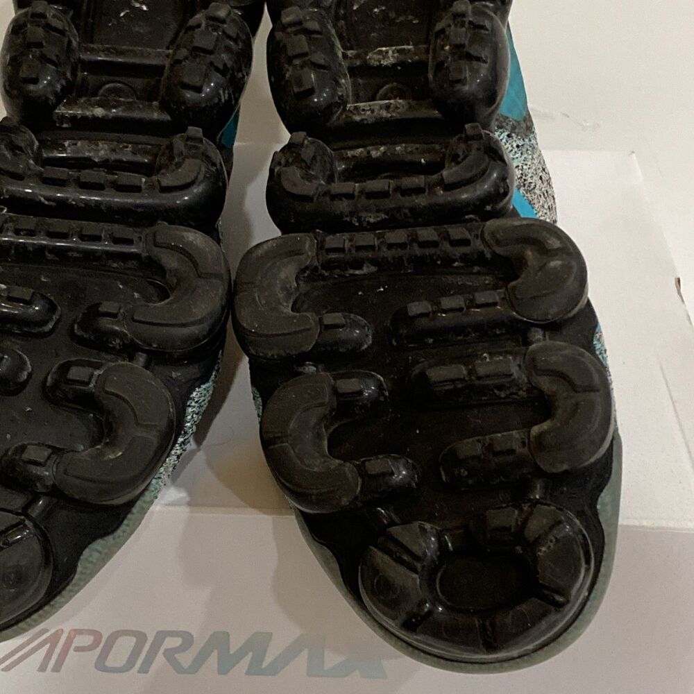 Nike Air VaporMax Flyknit 2 Mens 11.5 Black Dusty Cactus Hyper Jade Sneaker - Picture 12 of 16
